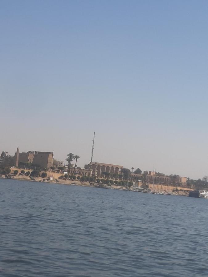 Nile Roof Hotel& Restaurant Luxor Exterior photo