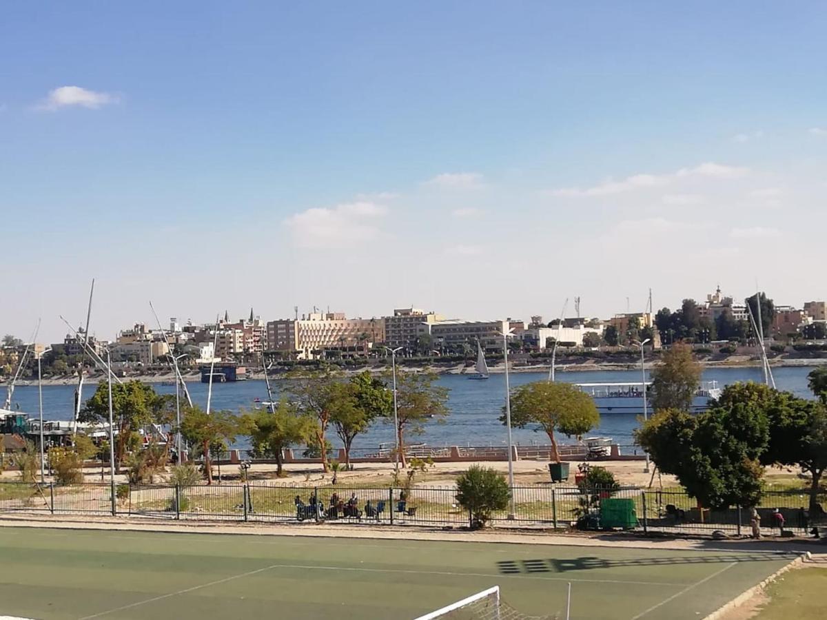 Nile Roof Hotel& Restaurant Luxor Exterior photo